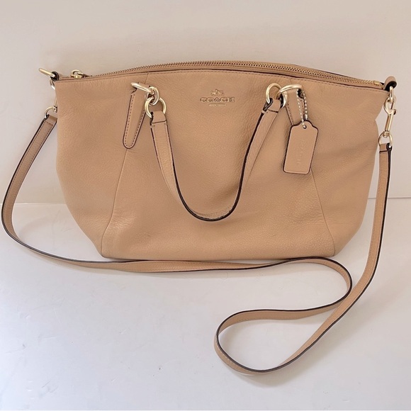 Coach Handbags - Coach Pebble Leather Small Kelsey Satchel Crossbody Bag